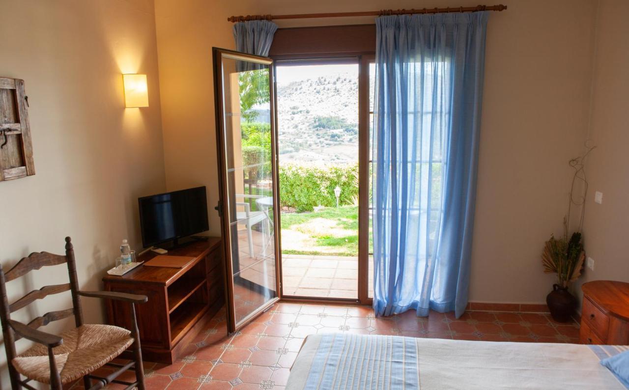 Hotel Cortijo De Salia Алькаусин Экстерьер фото